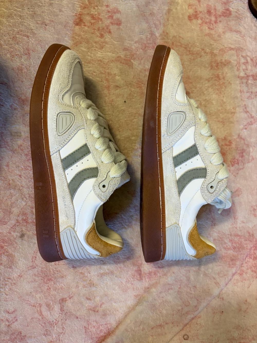 Coolway White, Gray & Brown Low-Top Sneakers